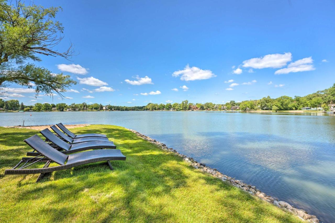 Lakefront Oasis With Boat Dock, Fire Pit, Grill Bristol Exterior foto